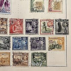 Lot de timbres anciens de Malte sur une page d'album (des deux côtés) Reine, Roi, séries courtes et plus encore
